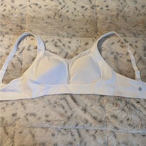 New Lululemon High Impact bra size 34D